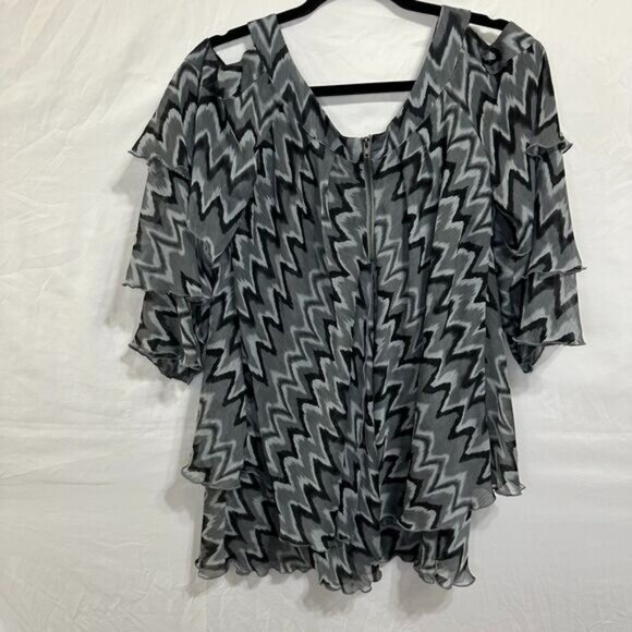 Hot in Hollywood Women's Cold Shoulder Multi-Tiered Minidress Size M - Picture 4 of 4